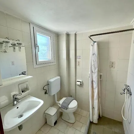 Gardenia Guest house *