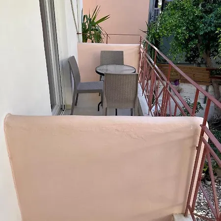 Gardenia Πανσιόν *